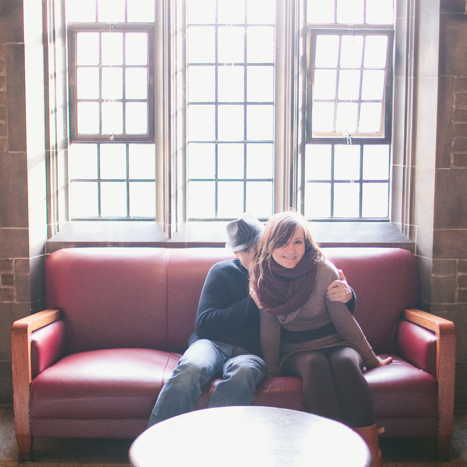 Toronto Engagement Photographer : couple sitting together
