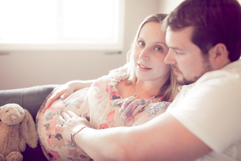 couple lying on bed Toronto Maternity Photographer : couple lying on bed