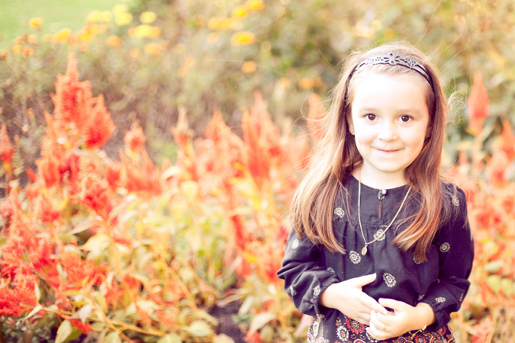 Toronto Family Photographer : cute girl smiling