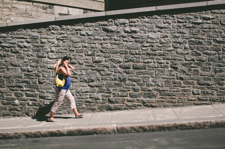 Quebec City Portrait Photographer : Nanna walking in Old Quebec