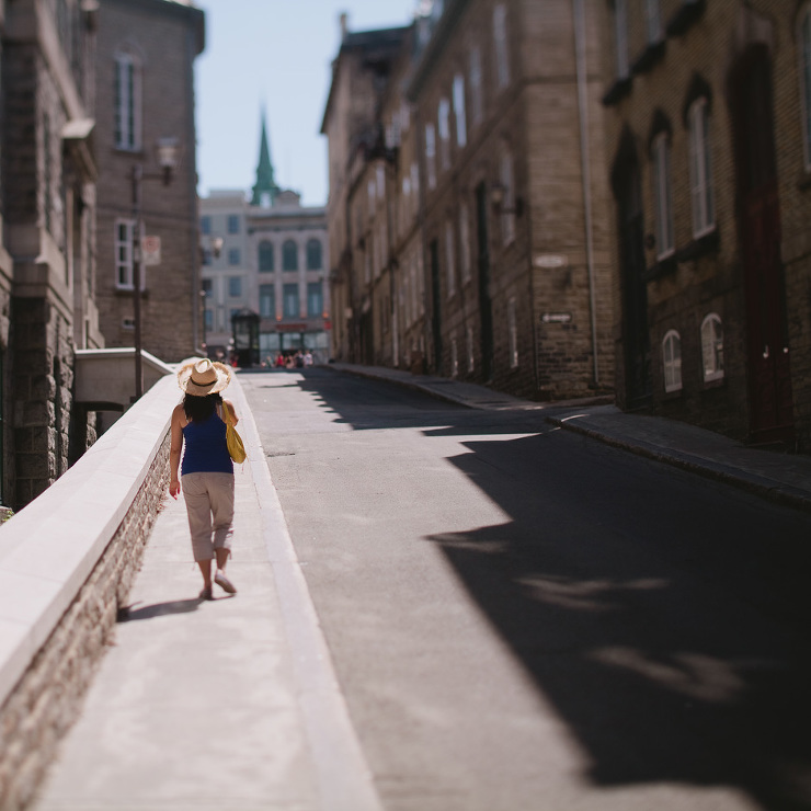 Walking-the-streets-in-Old-Quebec : Nanna Minasyan takes a stroll