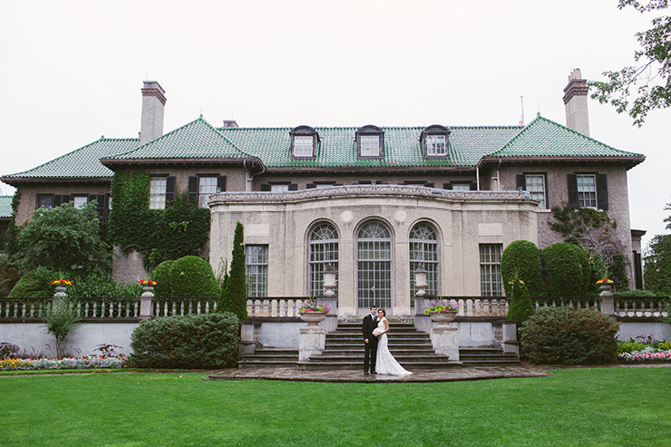 Parkwood Estate in Oshawa wedding photography