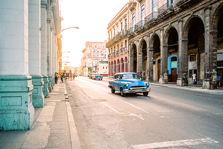 Classic Cuba photography on film in Havana by Toronto photographer Paul Krol