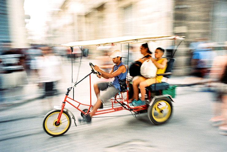 Old Havana rickshaw travel photography