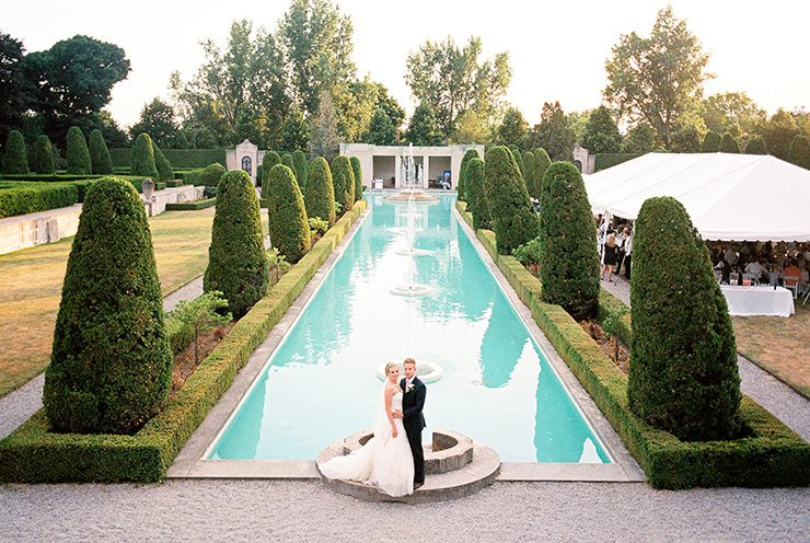 Toronto Wedding Photographer at Parkwood Estate in Oshawa