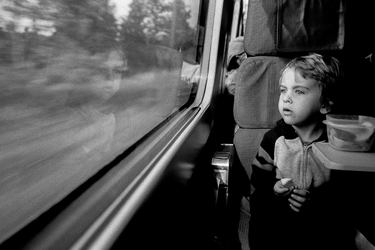 via-train-travel-from-toronto-to-montreal-on-bwxx-cinestill-film-with-contax-g2-and-the-find-lab