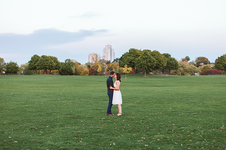 engagement-photos-by-toronto-wedding-photographer